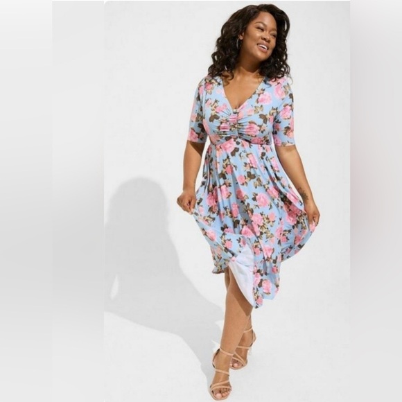 Torrid Floral Print Midi Studio Knit Ruched Dress Blue sz 3 - Picture 2 of 7